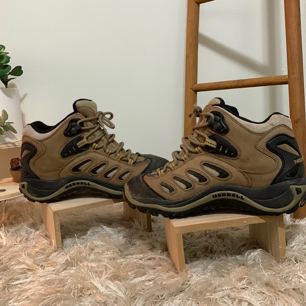 Merrell Loden Reflex Mid Waterproof Womens Hiking Boot Size 8.5